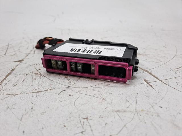 Unidade de dispositivos de segurança 8K0941824 VAG