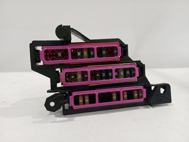 Unidade de dispositivos de segurança 8K0941824 VAG