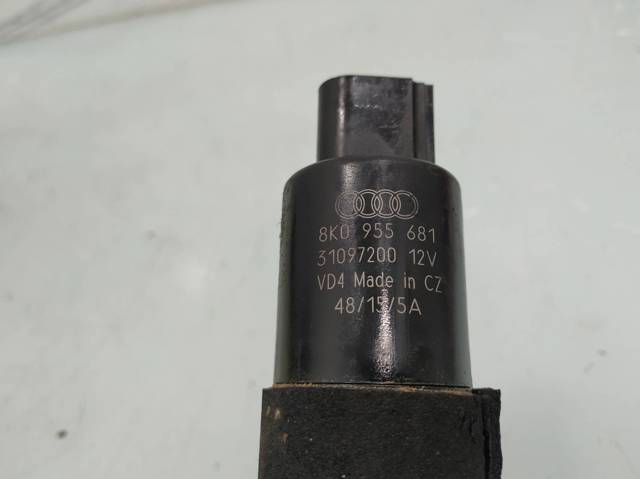 Bomba do motor de fluido para lavador das luzes 8K0955681 VAG