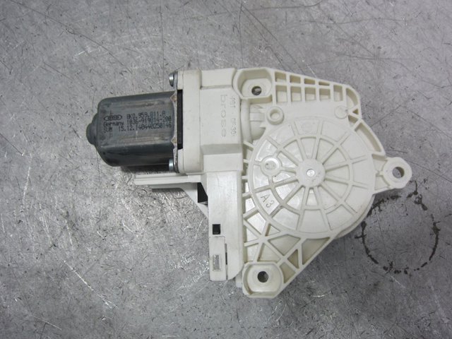 Motor de acionamento de vidro da porta traseira esquerda 8K0959811A PORSCHE