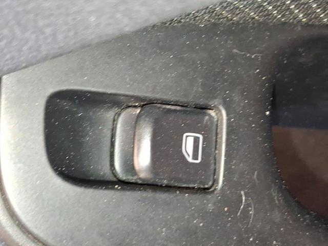 Botão dianteiro direito de ativação de motor de acionamento de vidro 8K0959855AV10 VAG