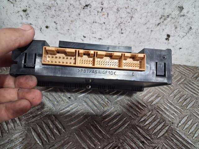 8L0820043D VAG
