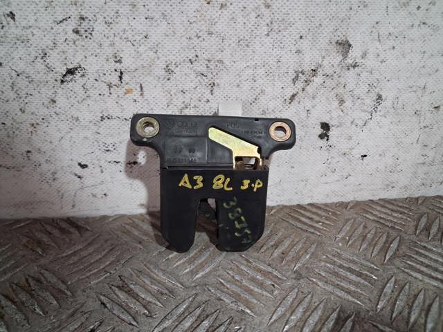 Fecho de tampa de porta-malas (de 3ª/5ª porta traseira) 8L0827505 VAG