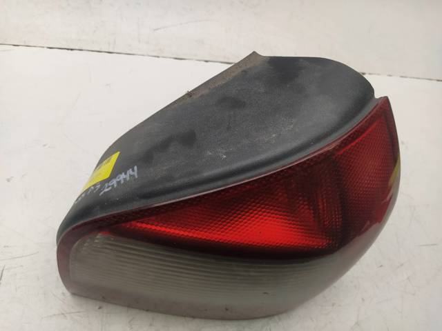 Lanterna traseira direita 8L0945096A VAG
