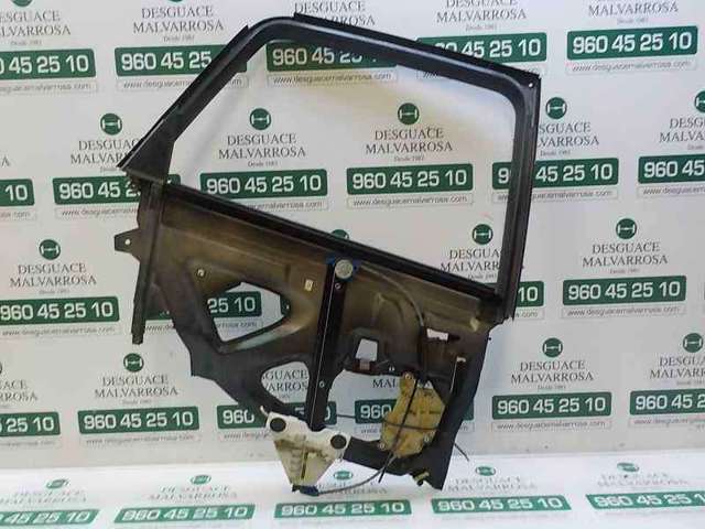 Mecanismo de acionamento de vidro da porta traseira direita 8L4839462 VAG