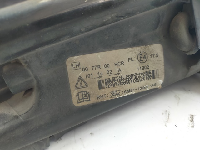 Luz esquerda 8M5113101AB FORD