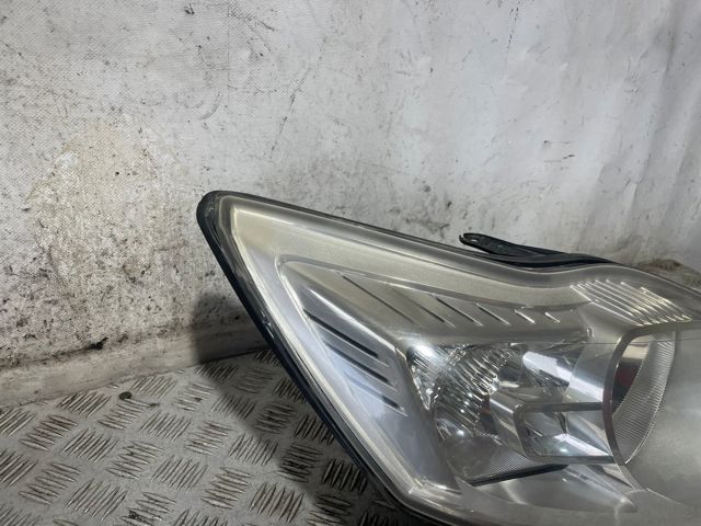 Luz direita 8M5113W029AD FORD