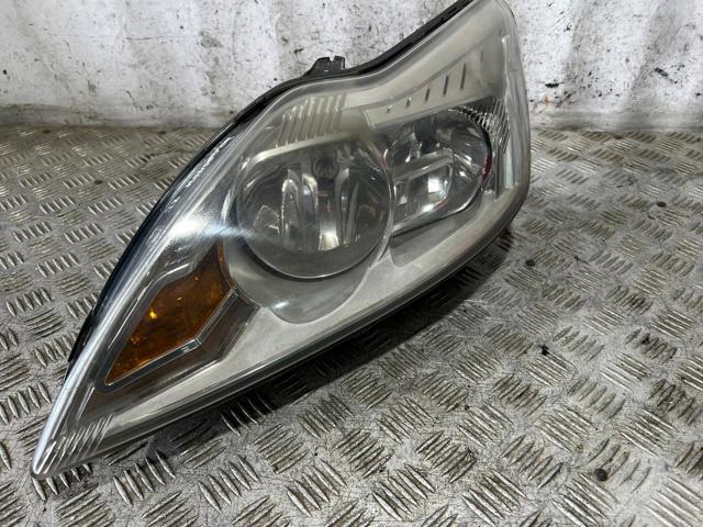 Luz esquerda 8M5113W030AD FORD