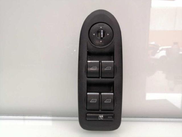 8M5T14A132AC Ford
