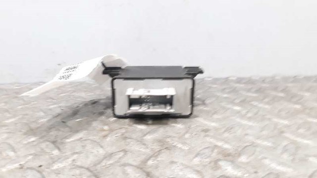 8P0907357J VAG