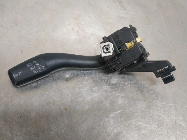 8P0953513E VAG