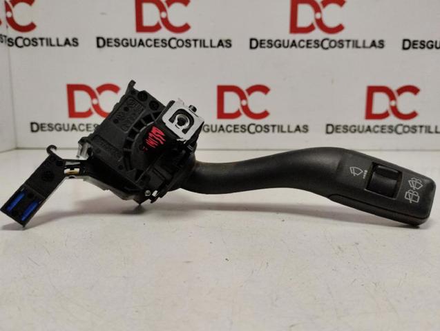 Comutador direito instalado na coluna da direção 8P0953519 VAG