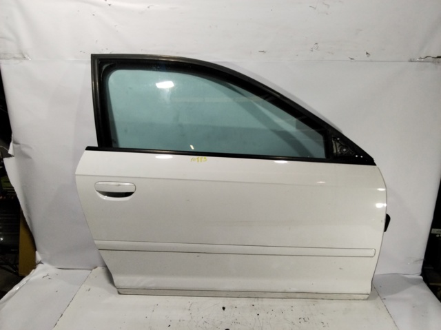 8P3831052D VAG