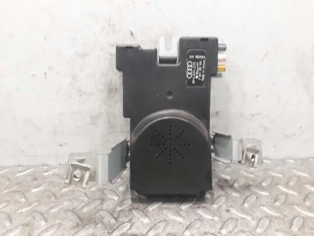 8P4035225 VAG