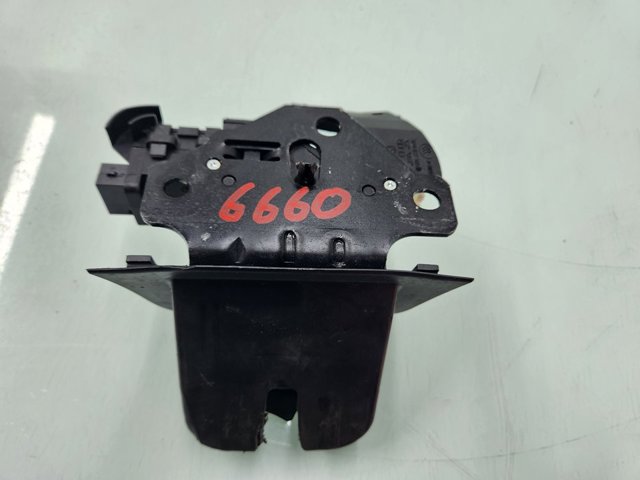8P4827505D VAG