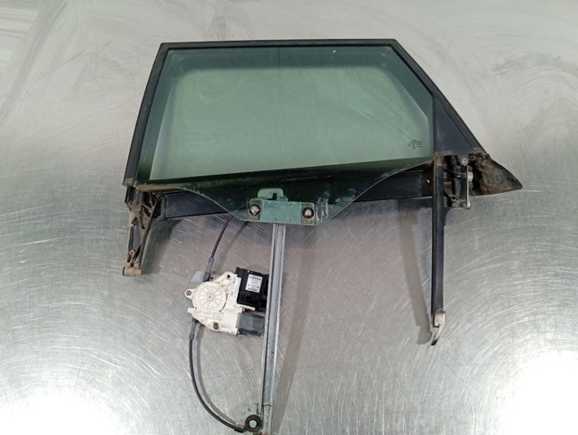 Motor de acionamento de vidro da porta traseira esquerda 8P4959801D VAG