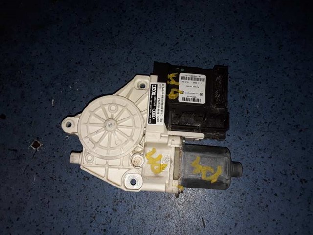 8P4959802D VAG