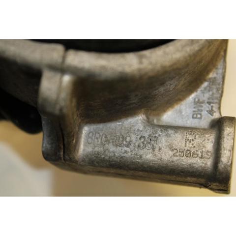Coxim (suporte) direito de motor 8R0199381 PORSCHE