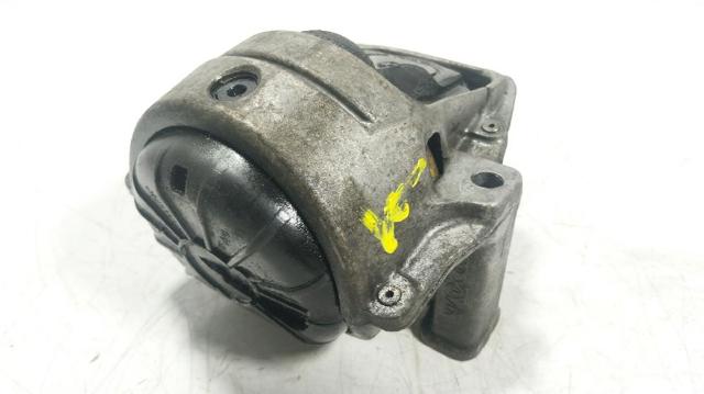 Coxim (suporte) direito de motor 8R0199381AN VAG