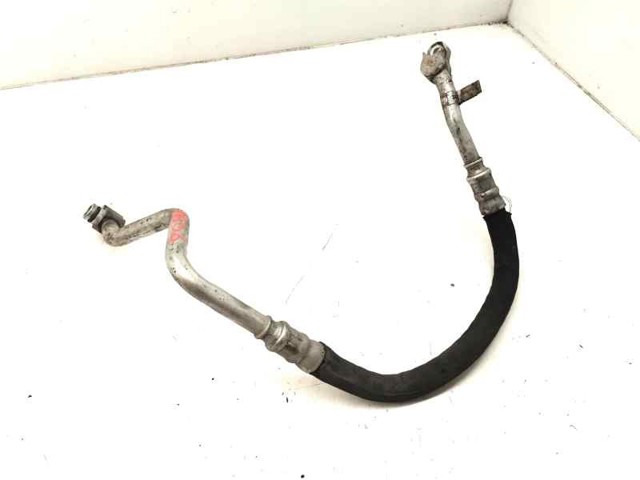 Mangueira de aparelho de ar condicionado, desde o compressor até o radiador 8R0260701 VAG