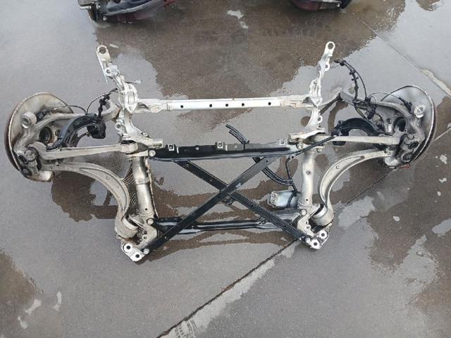 Viga de suspensão dianteira (plataforma veicular) 8R0399315J VAG
