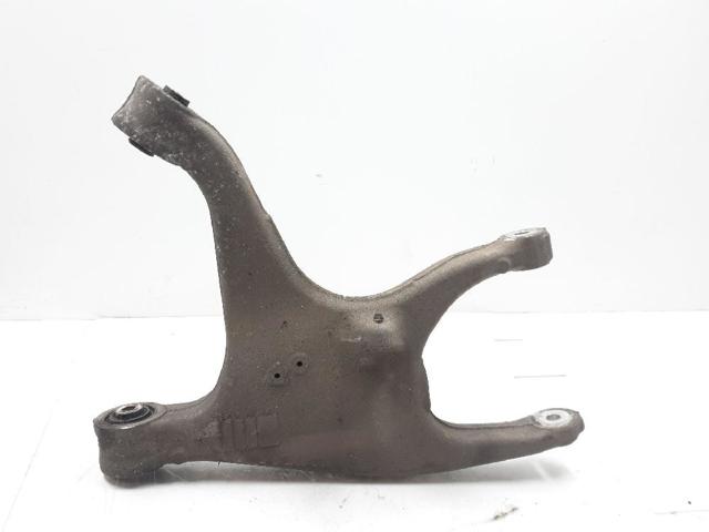 Braço oscilante inferior direito de suspensão traseira 8R0505312B VAG