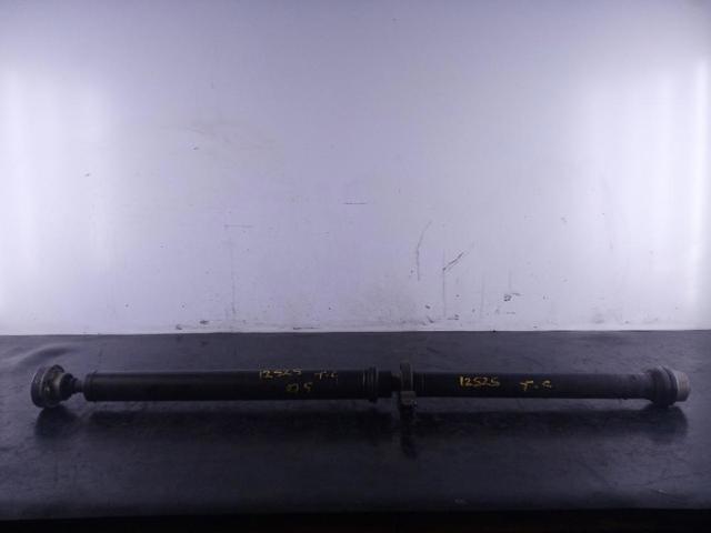 Junta universal traseira montada 8R0521101K VAG
