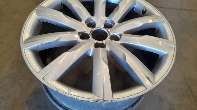 8R0601025B VAG