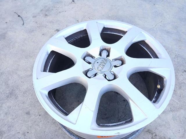 Discos de roda de aleação ligeira (de aleação ligeira, de titânio) 8R0601025G VAG