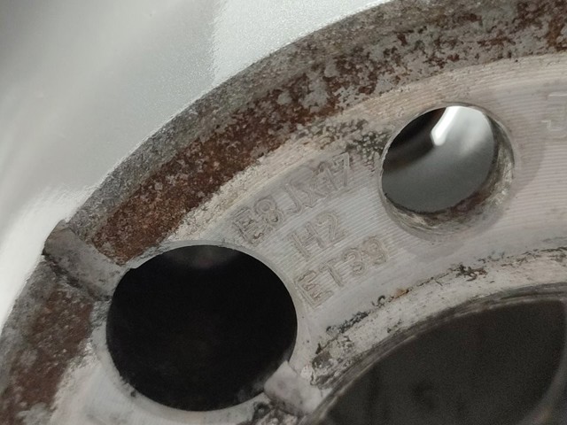 Discos de roda de aleação ligeira (de aleação ligeira, de titânio) 8R0601025G VAG