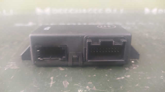 Módulo "Interface de diagnóstico" 8R0907468J VAG