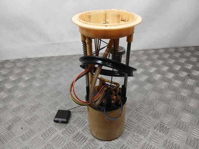Módulo de bomba de combustível com sensor do nível de combustível 8R0919050D PORSCHE