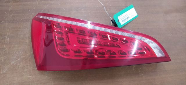 Lanterna traseira esquerda 8R0945093A VAG