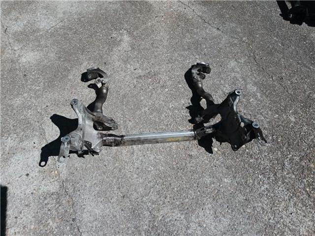 Viga de suspensão dianteira (plataforma veicular) 8T0399315H VAG