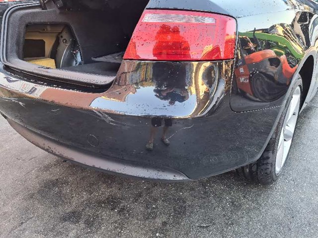 Pára-choque traseiro 8T0807303GRU VAG