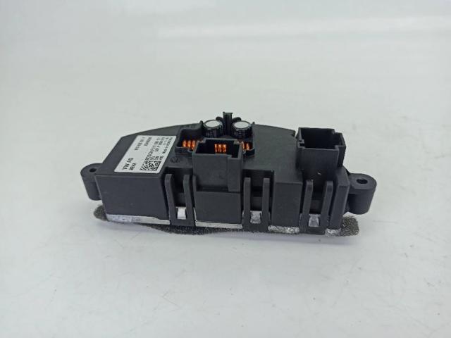 Resistor (resistência) de ventilador de forno (de aquecedor de salão) 8T0820521F VAG