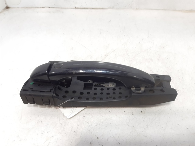 Suporte de maçaneta externa da porta traseira esquerda 8T0837885A VAG