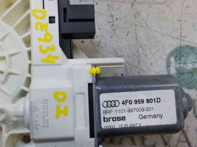 Motor de acionamento de vidro da porta dianteira esquerda 8T0959801A VAG