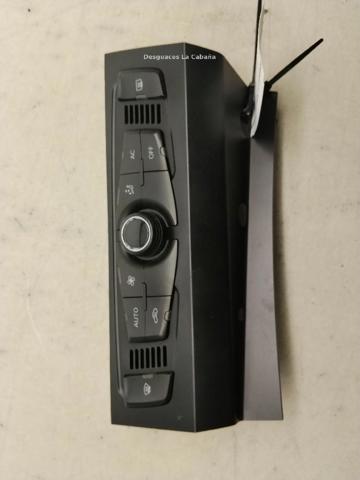 Unidade de controlo dos modos de aquecimento/condicionamento 8T1820043ARXZF VAG