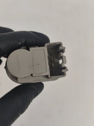 Sensor de ativação do sinal de parada 8T4T96854AA FORD