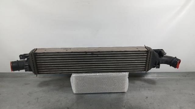 Radiador de intercooler 8U0145803B VAG
