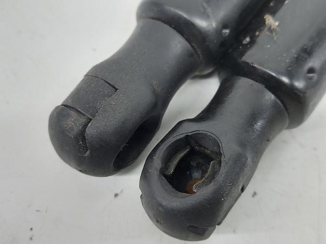 Amortecedor de tampa de porta-malas (de 3ª/5ª porta traseira) 8U0827552 VAG
