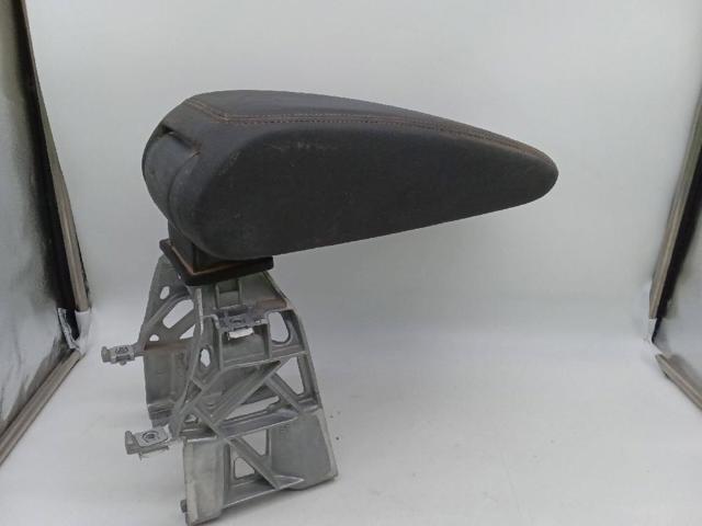 8V0864283 VAG