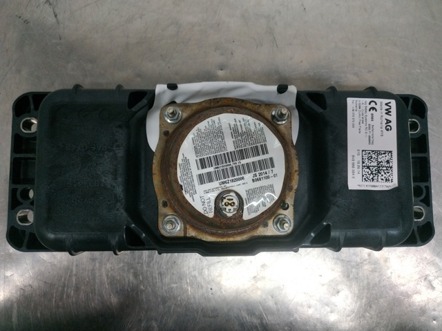 8V0880204E VAG
