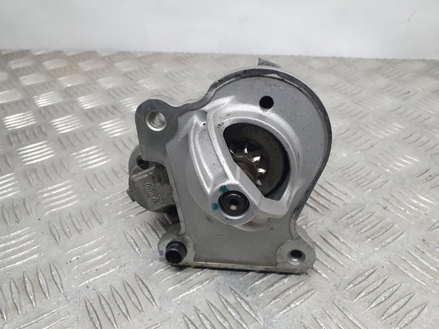 8V2111000AD Ford