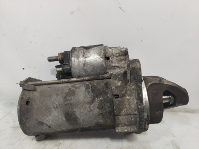 8V2111000BE Ford
