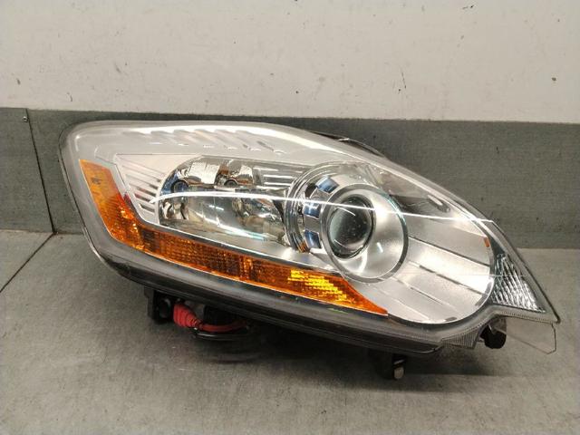 Luz direita 8V4113W029AD FORD