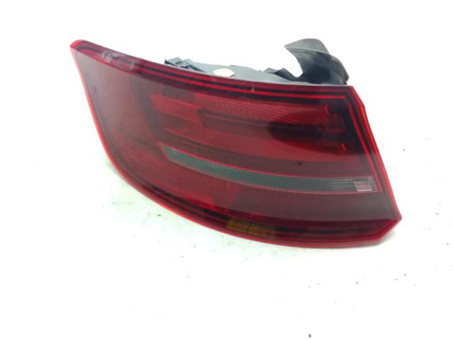 Lanterna traseira esquerda externa 8V4945095 VAG