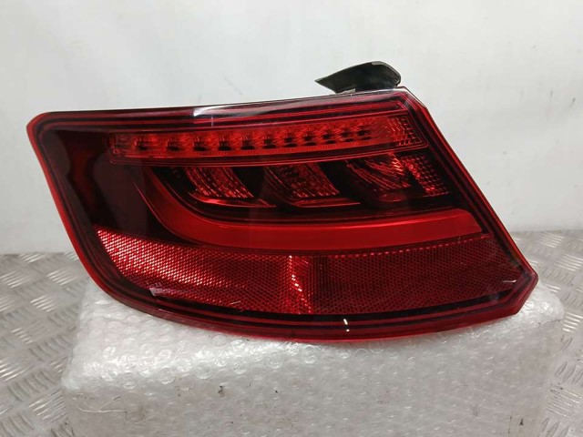Lanterna traseira esquerda externa 8V4945095A VAG