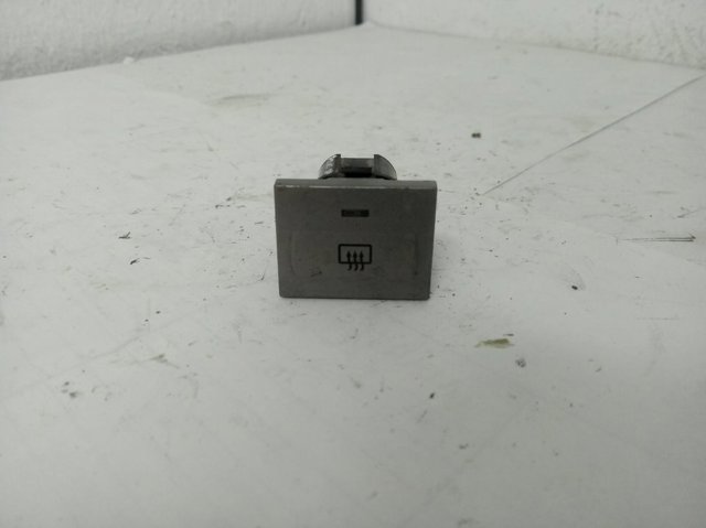 8V4T18C621AB Ford